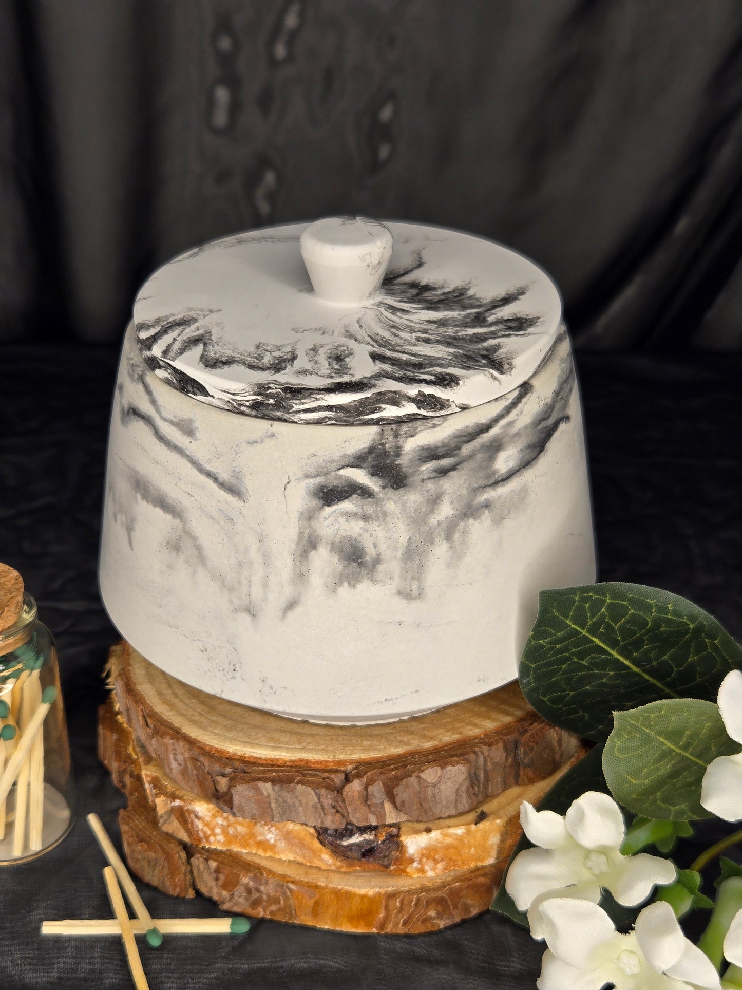 Veil of Shadows - Amber Noir Luxury Cement Candle (6 oz)