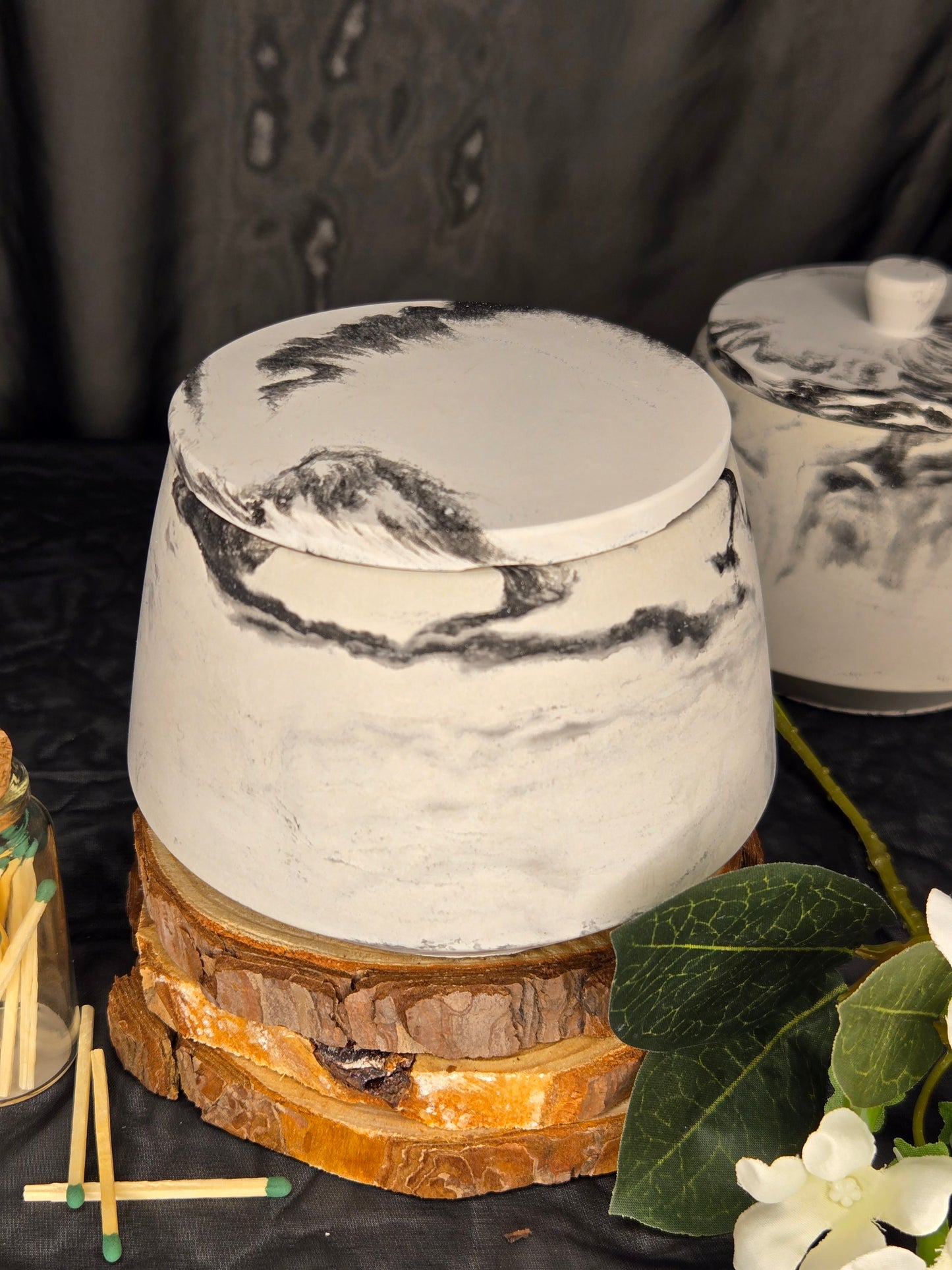 Veil of Shadows - Amber Noir Luxury Cement Candle (6 oz)