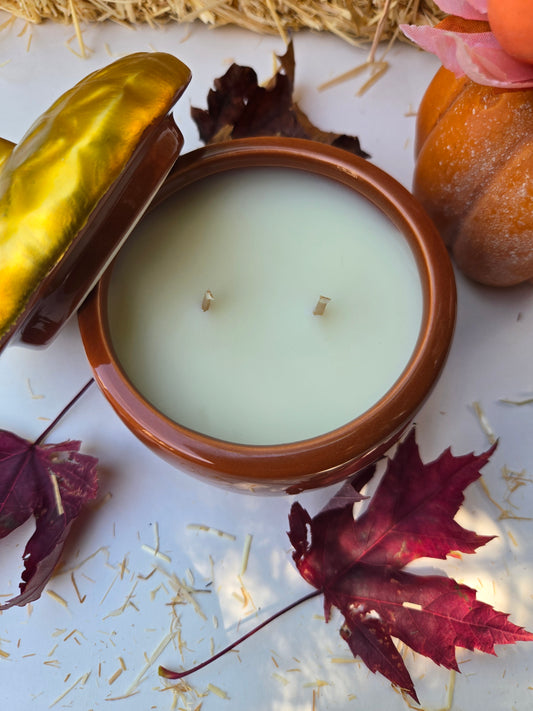 Silver Hollow - Cool Mint, Apple & Oak Ceramic Candle (6 oz)