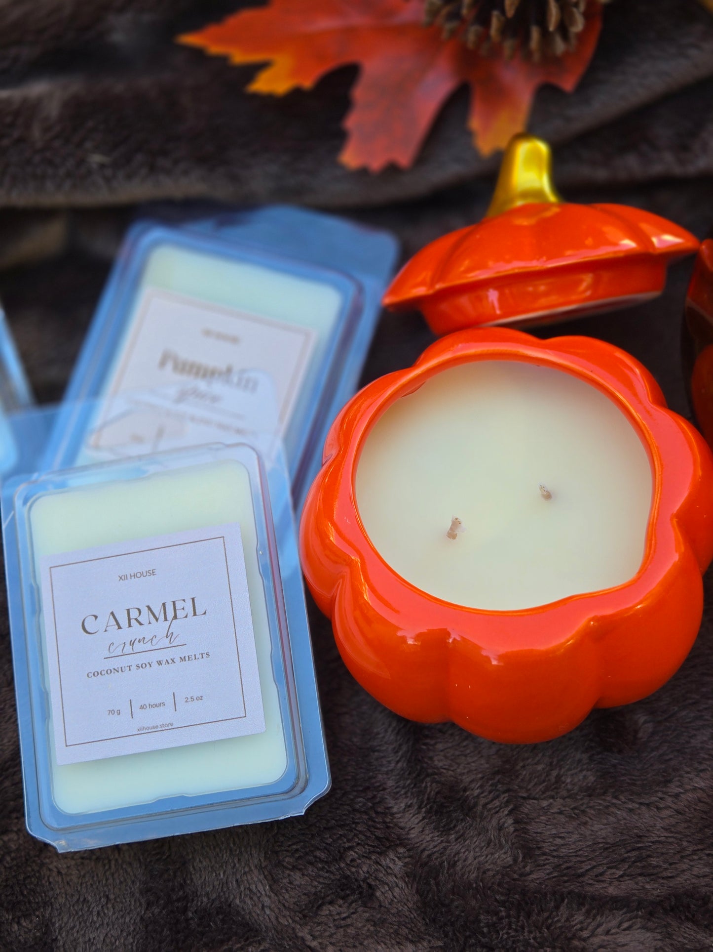 Harvest Veil - Pumpkin Caramel Crunch Ceramic Candle (6 oz)